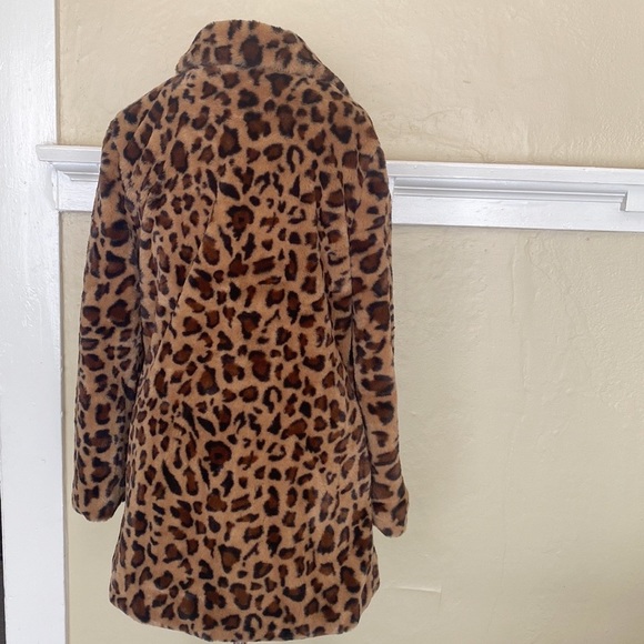 Love Tree Faux Fur Leopard Jacket - Picture 5 of 10